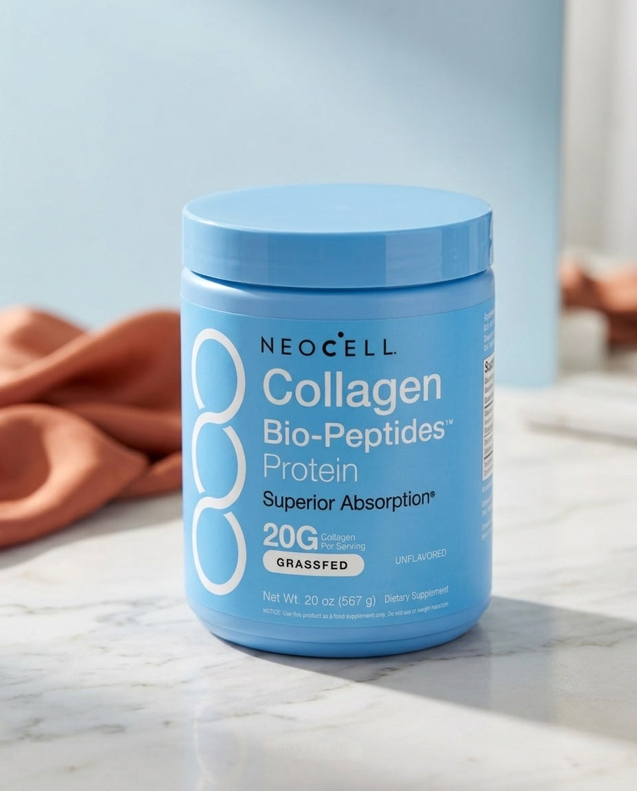 Vista de tres cuartos del frasco NeoCell Collagen Bio-Peptides